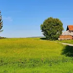Am Hochbergle Haus 140 *
